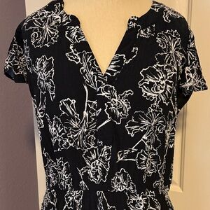 Style & Co. Maxi Black & White Floral V-Neck Dress